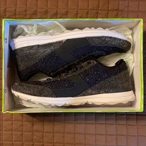 Sam Edelman black sneaks with navy/ glitter accent